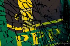 Romi Cs Masih Tunggu...