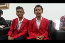 Siswa SMP Gunakan Laba-Laba...