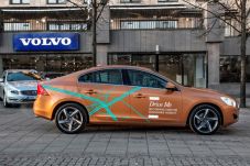 Volvo Pamer Mobil Otonom...