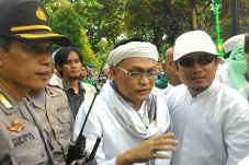 Ditemui Habib Selon,...
