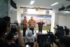 Diajak SBY Keliling...