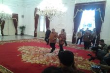 1 Jam SBY Ajak Jokowi...