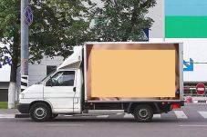 Iklan Vulgar di Truk...