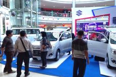 Suzuki Kenalkan Produk...