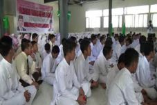 Doa Bersama di Sekolah...