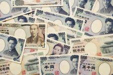 Orang Kaya Jepang Tumbuh...