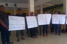 Korban Tol Ambles Tuntut...