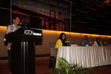 Setiap Anggota Dewan...