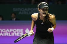 Tekuk Bouchard, Ivanovic...