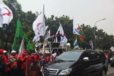 Buruh Ancam Kepung Kantor...