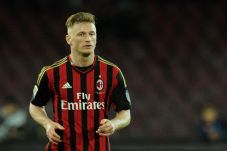 Abate Tetap di AC Milan...
