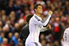 Ronaldo Ogah Pikirkan...