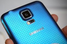Samsung Galaxy S5 Plus...
