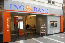 Bank ING Salurkan 984...
