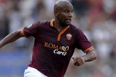 Maicon Dipastikan Cidera