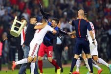 UEFA Kurangi Perolehan...