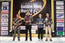 Golden Ring Award Penghargaan...