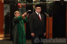 Mahkamah Demokrat Abaikan...