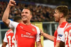 Arsenal Diminta Pertahankan...