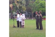 Andrinof Chaniago dan...