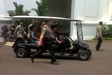 Jokowi Jadi Sopir JK...