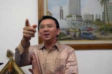 Ahok Tak Puas Kinerja...