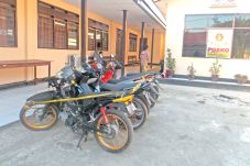 Polisi Kejar Satu Anggota...