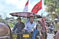 DPC PDIP Kirim Formulir...