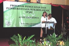 Relawan Mendapat Penguatan...