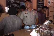 Pesta Sabu, 2 Warga...