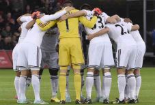 Swansea Usung Memori...