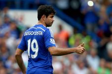 Costa Kembali Berlatih...