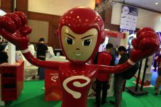 Kerja Sama Smartfren-...