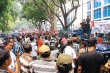 PT LNK Telantarkan Ribuan...