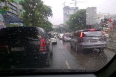 Jabodetabek Mulai Diguyur...