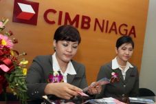 Kredit CIMB Niaga Mengalami...