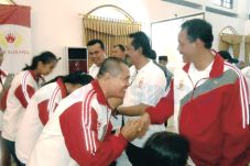 Atlet Berprestasi Akan...