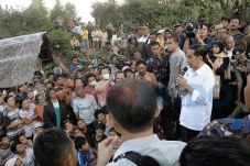 Jokowi: Relokasi Harus...