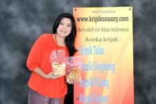 Bermodal Keripik Menjadi...