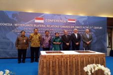 Indonesia dan Belanda...