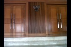 Pintu Dikunci, Anggota...