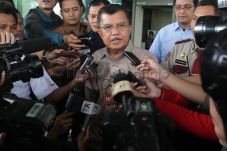 DPR Terbelah Dua, Ini...