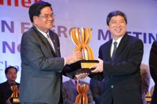 Toyota Raih ASEAN Energy...