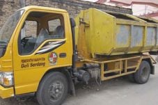 Armada Truk Sampah Masih...