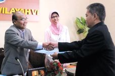 Widodo Guru Besar Baru...