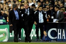 QPR Merinding Hadapi...