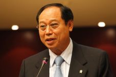 Djan Faridz Resmi Jadi...