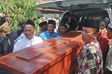 Harno dan Arden Merantau...