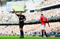 Van Gaal Sebut Smalling...