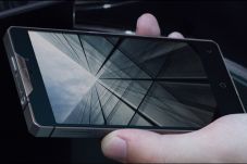 Smartphone Regal R1...
